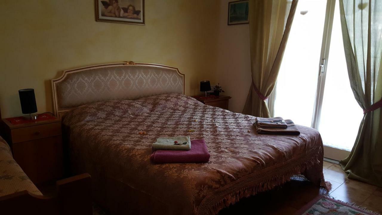 B&B United States Of Europe Katanya Dış mekan fotoğraf